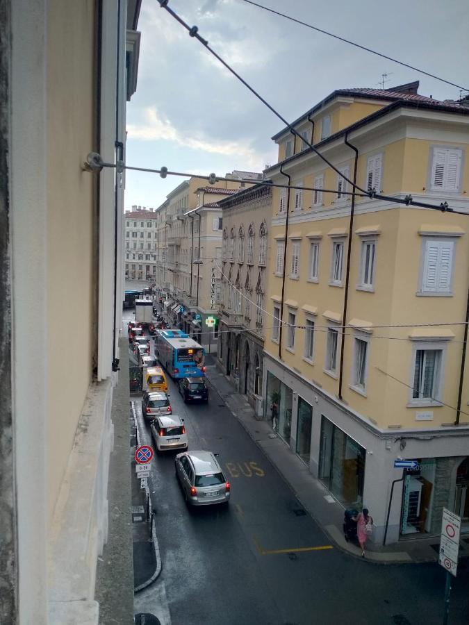 Fenix Rooms Trieste Exterior foto